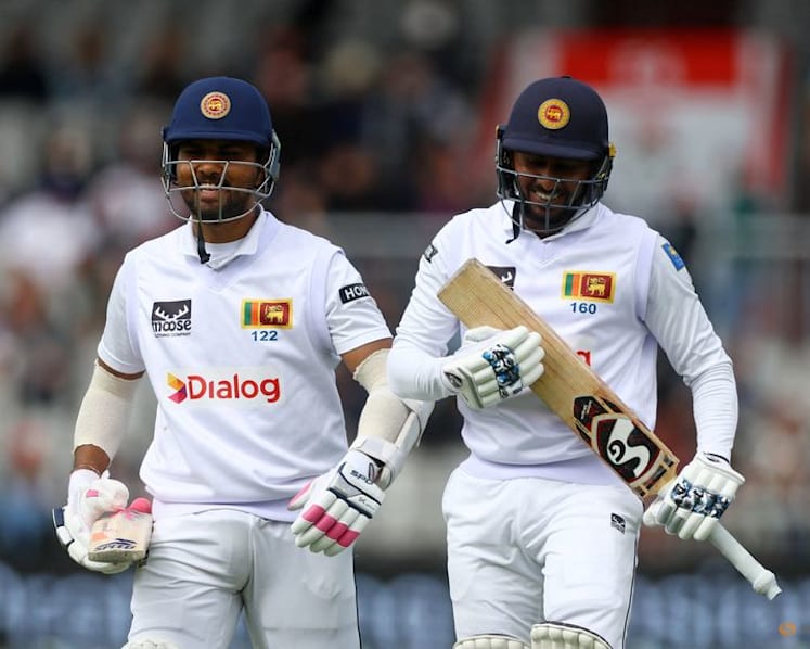 Sri Lanka 99-5 in reply to India's 462