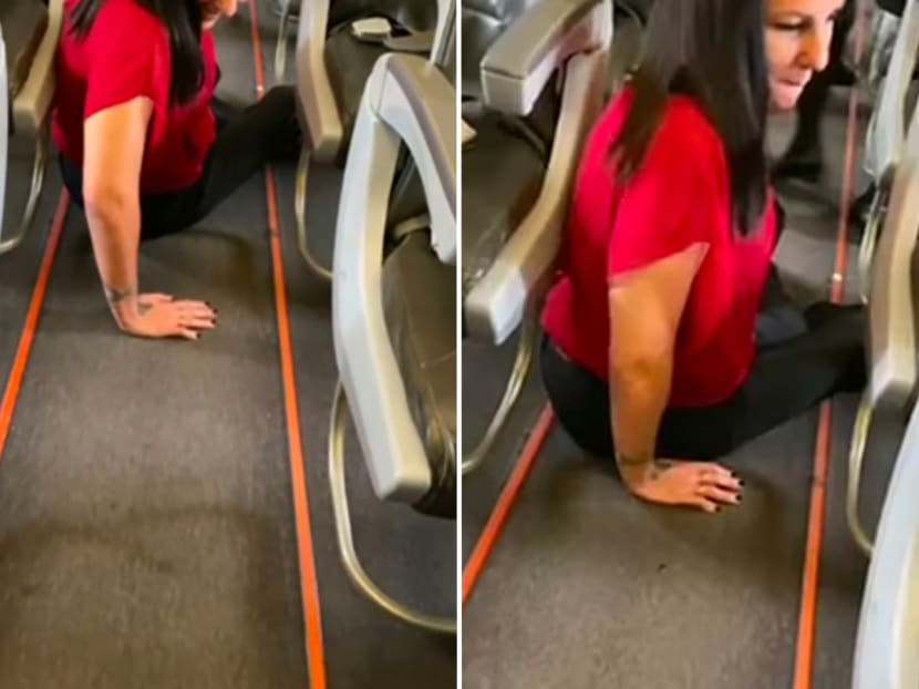 Ms Natalie Curtis, an Australian passenger flying from Singapore to Bangkok on a Jetstar plane, crawled in the cabin to get to her wheelchair. 
