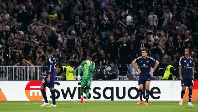 Cherki stoppage-time strike earns Lyon dramatic draw with Manchester Utd