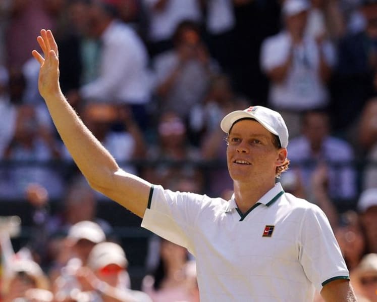 Sinner snuffs out Struff's Wimbledon dream to reach semi-finals