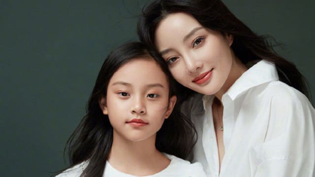 网恶意提出轨PG ONE丑闻　李小璐11岁女儿直球回呛