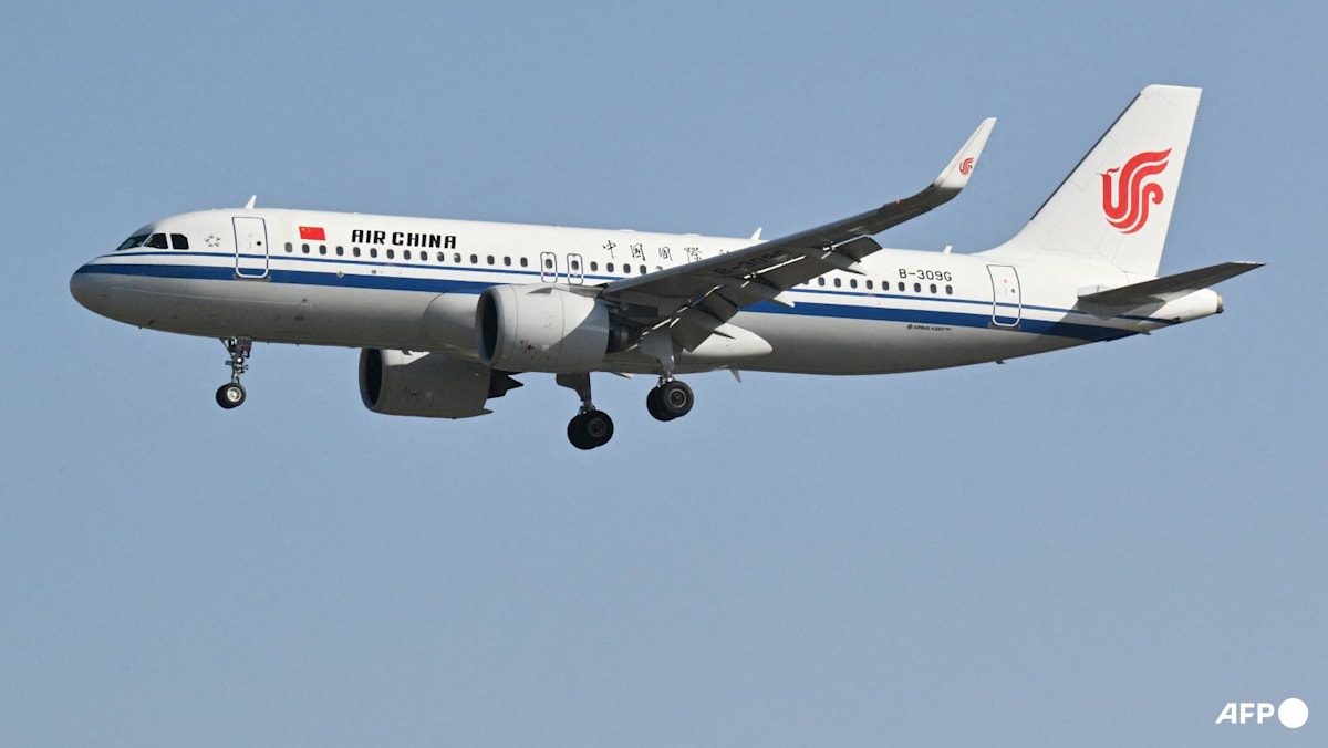 China cancels flights on 49 routes to Japan amid renewed travel warnings