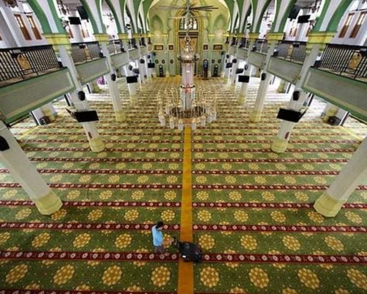 Muslims mark the start of Ramadan amid Covid-19 outbreak