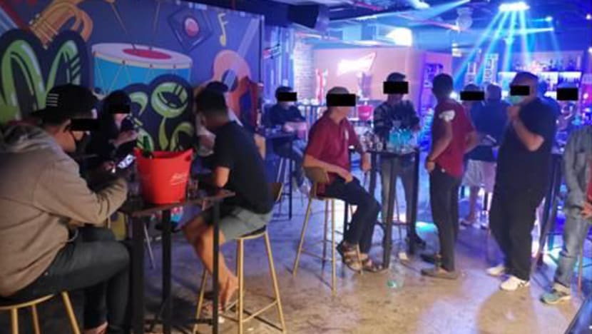 14 suspected members of unlawful societies arrested during operations on nightlife establishments, F&B outlets 14 suspected members of unlawful societies arrested during operations on nightlife establishments, F&B outlets