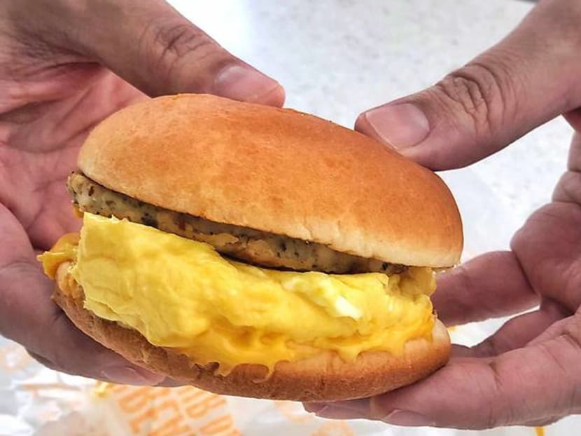 McDonald’s Scrambled Egg Burger Taste Test: Nice Or Not?
