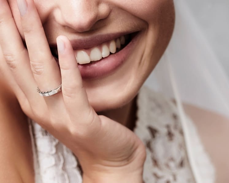 7 wedding bands from top-notch jewellers that won’t bust your budget