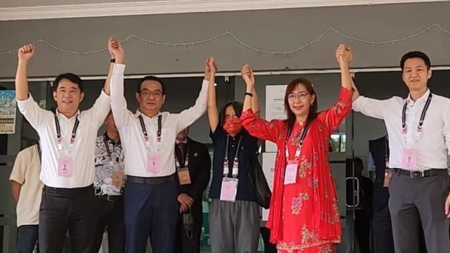 错信希盟35年 财神爷：无人可选所以自己上阵