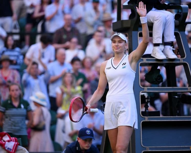 Anisimova and Fritz through as Americans sparkle at Wimbledon