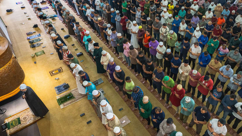 16 masjid utara SG anjur solat hajat demi keamanan Palestin 16 masjid utara SG anjur solat hajat demi keamanan Palestin