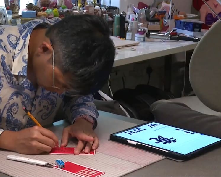 Young Hong Kong residents apply modern touches to preserve traditional crafts, attract new crowds