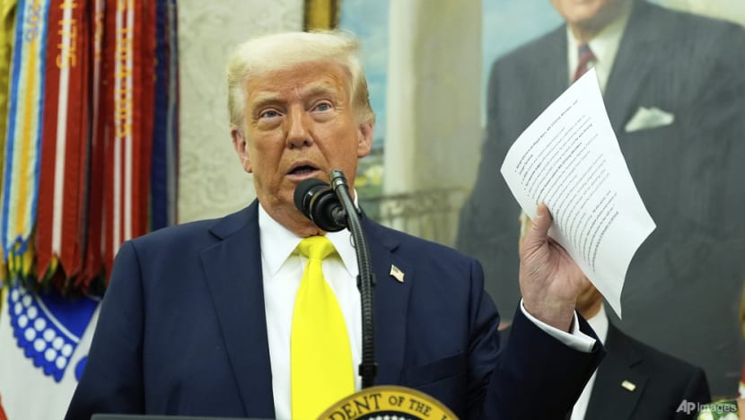 Trump says US will soon 'take a pass' if no Ukraine deal Trump says US will soon 'take a pass' if no Ukraine deal