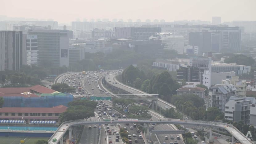PM2.5 elevated in three regions across Singapore; PSI unhealthy in two