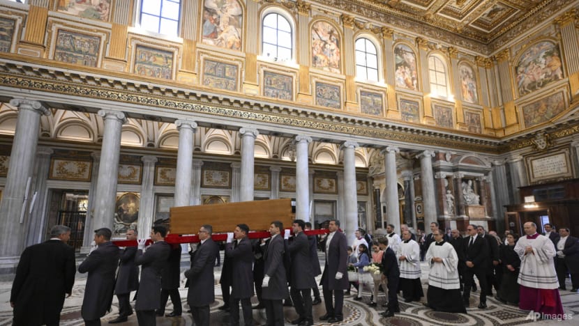Francis laid to rest as 400,000 mourn pope 'with open heart' Francis laid to rest as 400,000 mourn pope 'with open heart'