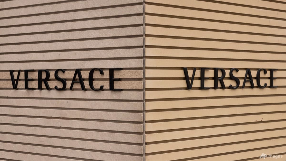Prada announces that it has officially purchased fashion rival Versace