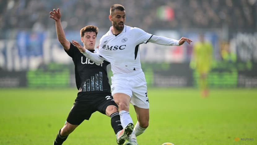 Title-chasing Napoli fall to shock 2-1 defeat at Como