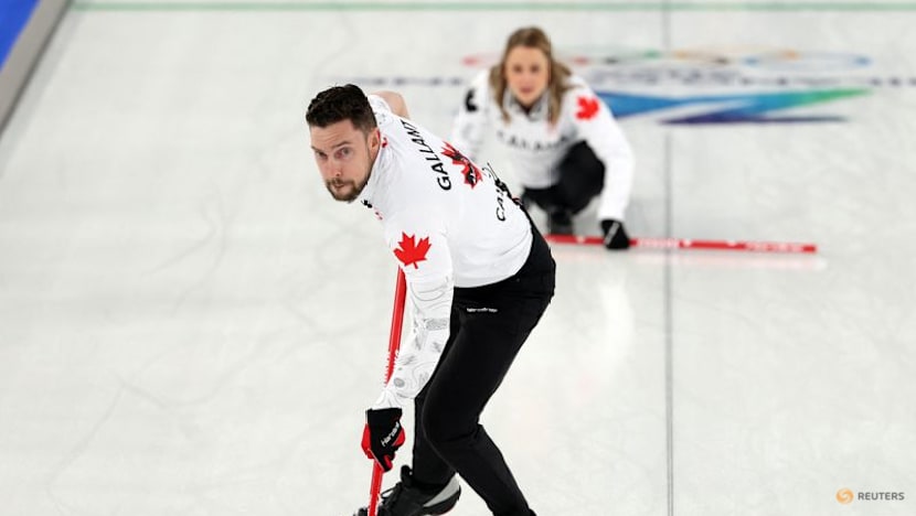 Curling-Rock-solid Britain beat US to secure semi-final berth