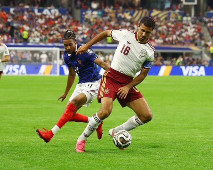 Masterful Rodri rolls back the years to anchor Spain's march into the final