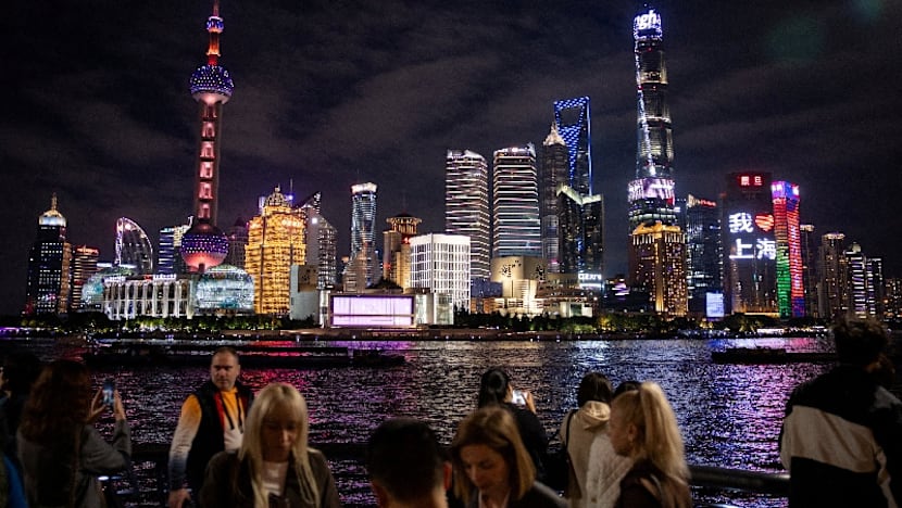 2026-05-15t095437z 1 lynxmpem4e0pc rtroptp 3 schroders-china