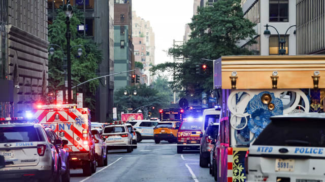 纽约摩天楼发生枪击案 造成四死数伤