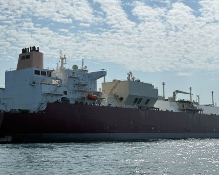 Third Qatari LNG tanker heads through Hormuz to China, data shows
