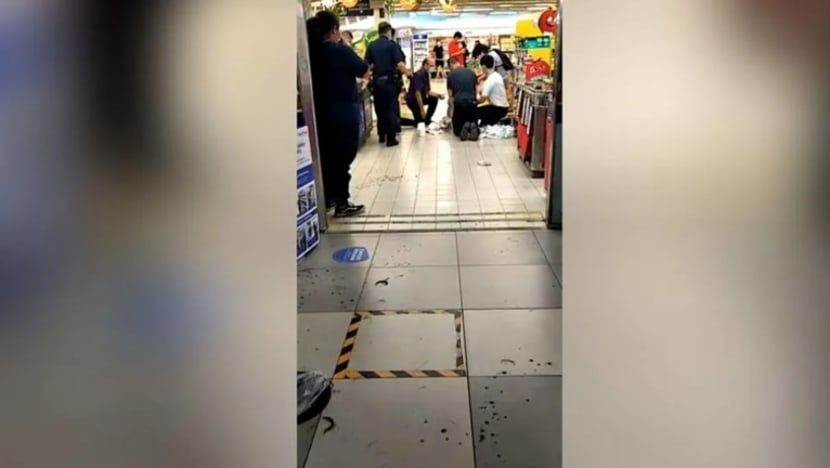 Lelaki cedera dalam serangan pisau di Pusat Beli Belah Boon Lay