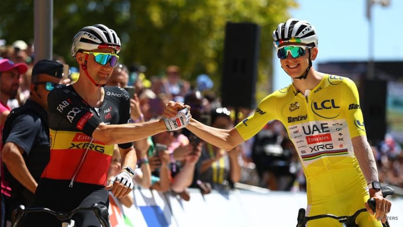 Paret-Peintre paints masterpiece on Ventoux as record setter Pogacar stays in control Paret-Peintre paints masterpiece on Ventoux as record setter Pogacar stays in control
