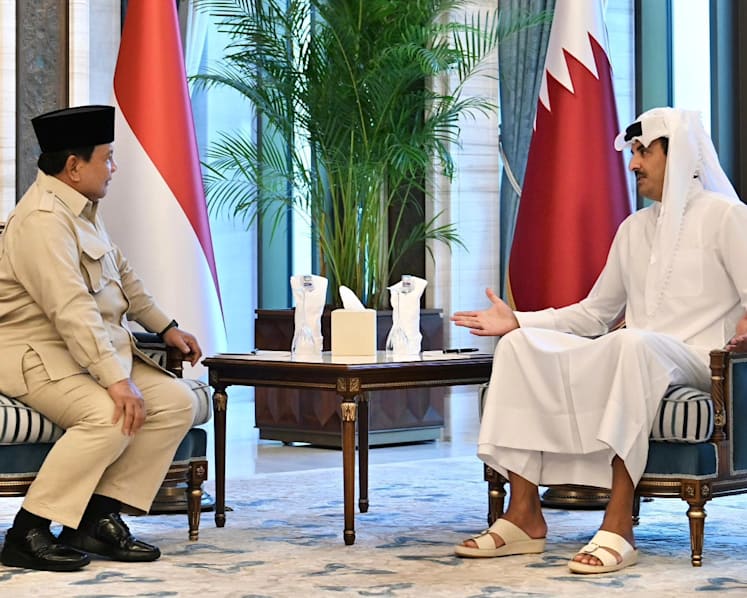 Prabowo makes ‘solidarity’ visit to Qatar following Israel attack, discusses regional issues with UAE president