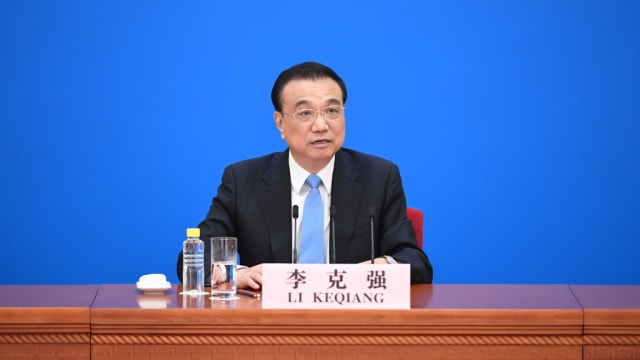 【新闻人物】干部家庭出生到出任总理 一起认识李克强