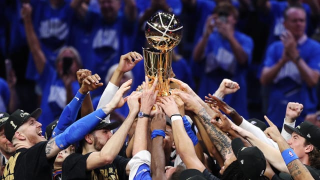 NBA总决赛：俄克拉荷马城雷霆摘下本赛季总冠军