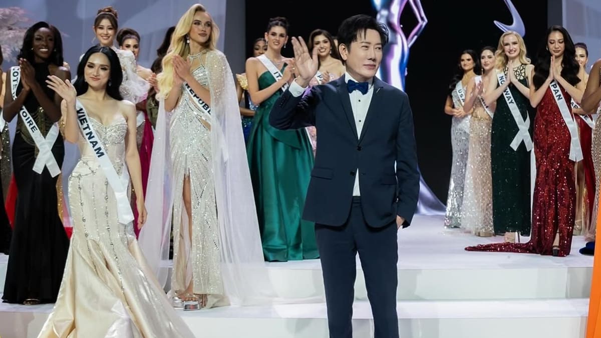 Miss Universe Thailand director Nawat Itsaragrisil apologises for controversy, claims he said ‘damage’, not ‘dumb head’ Miss Universe Thailand director Nawat Itsaragrisil apologises for controversy, claims he said ‘damage’, not ‘dumb head’