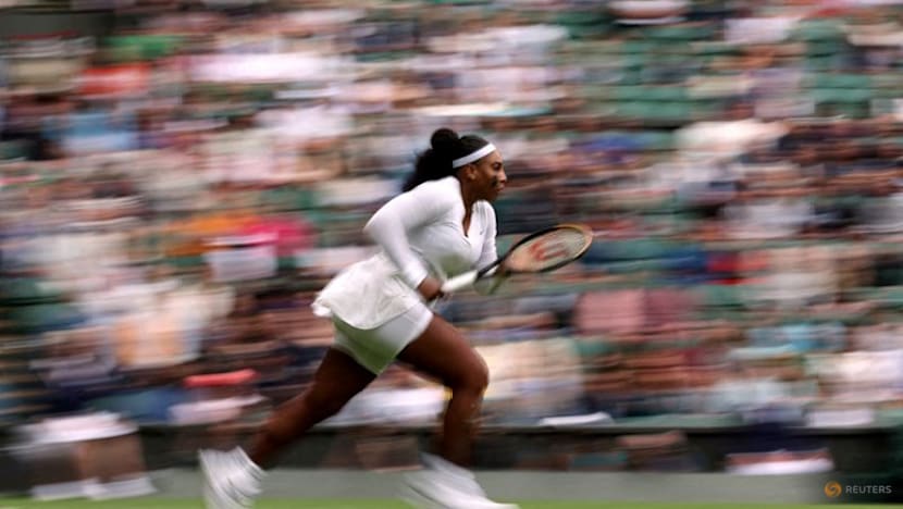 Serena's return puts familiar force at centre of Wimbledon