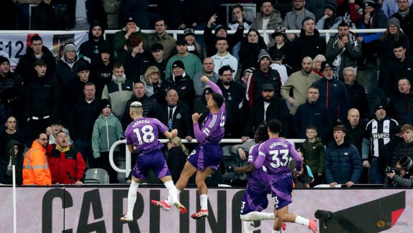 Salah helps Liverpool go nine points clear, Forest hit seven Salah helps Liverpool go nine points clear, Forest hit seven