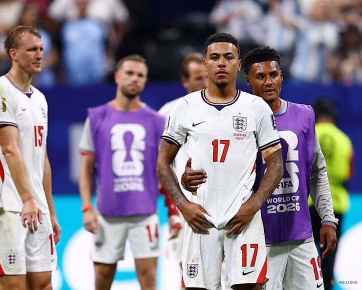Argentina late show sinks England and sets up World Cup final against Spain