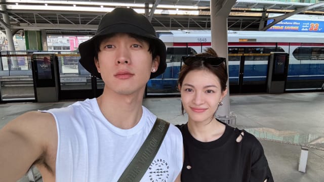 假戏真做恋爱！钟楚曦情人节认爱侯雯元