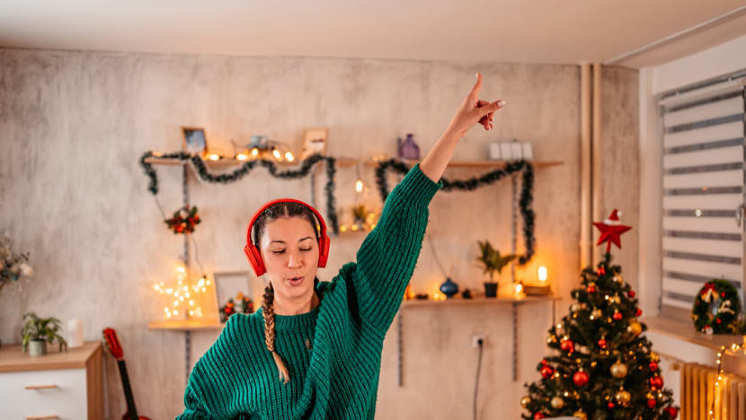 10 rekomendasi lagu Natal 2024, bikin playlist kamu lebih meriah