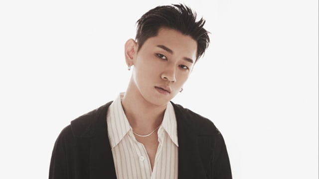 韩国歌手Crush演唱会后紧急动手术，卧床2个月复健艰难