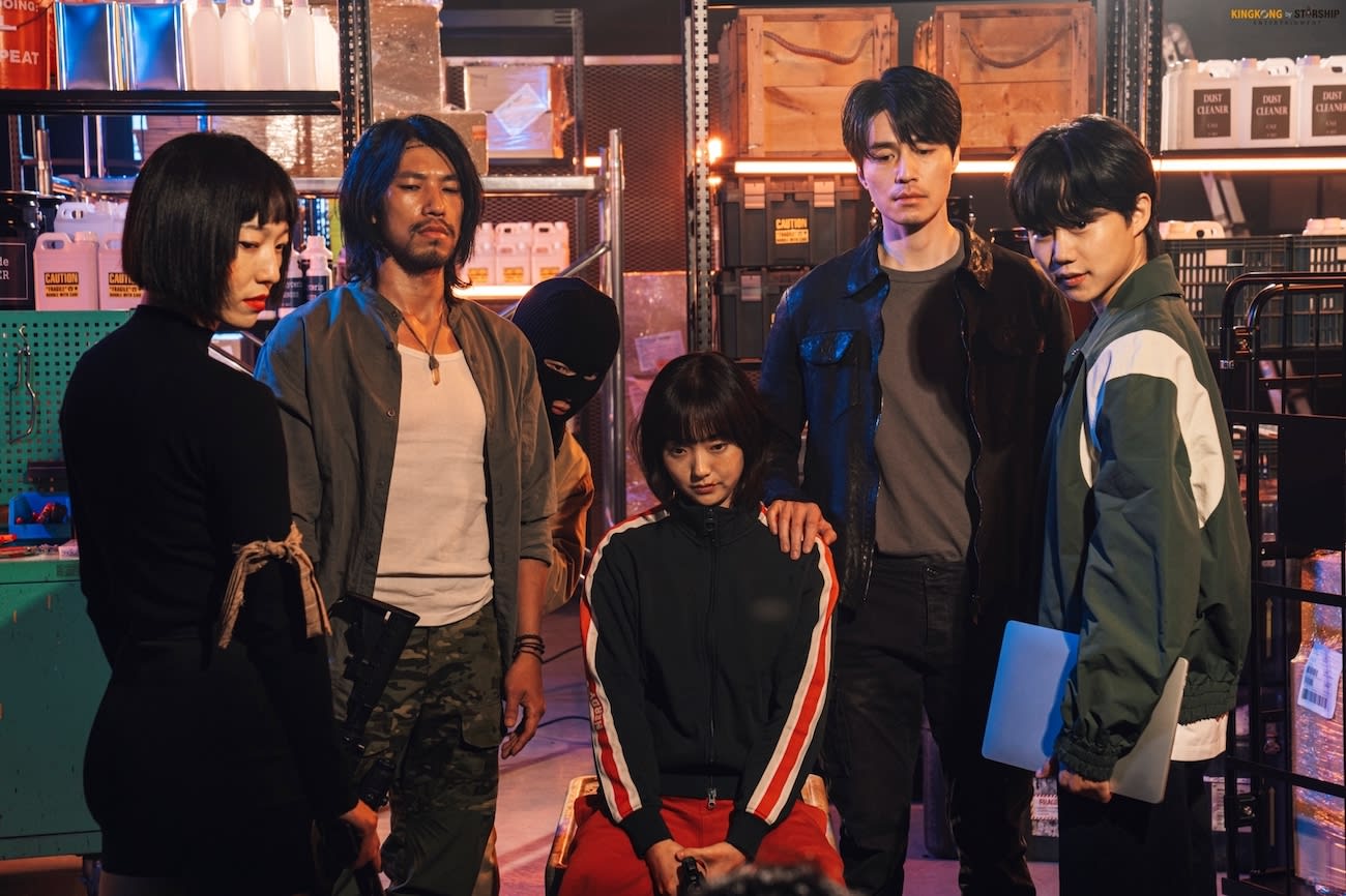 满城三带黄金甲】“A Shop for Killers”：看爽就好，其他不能在意- vibes by 8world