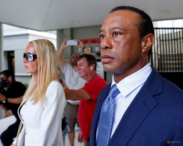 Woods to change not guilty plea in DUI case, court documents show