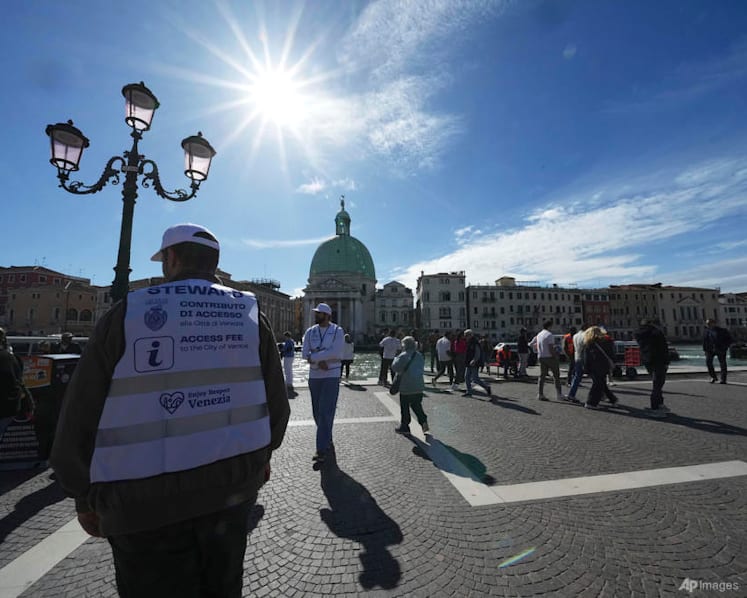 Venice expands its day-tripper tax programme to combat overtourism