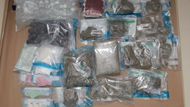 肃毒局起获市值逾13万元毒品 逮捕两名本地男子