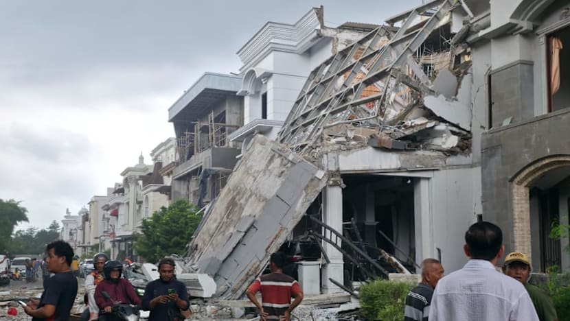 Ledakan dahsyat runtuhkan rumah mewah di Medan, Istri pemilik tewas