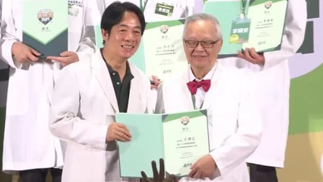 绿营“医界铁票”被撼动？侯康配医护政见受青睐