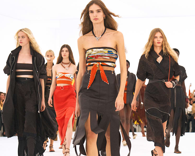 Chinese shoppers are spending less on luxury. The world’s biggest fashion houses are feeling the pinch Chinese shoppers are spending less on luxury. The world’s biggest fashion houses are feeling the pinch