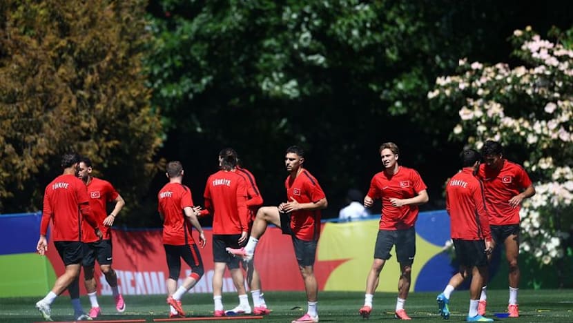 Turkey and Paraguay Face High Stakes Match After Humbling Defeats