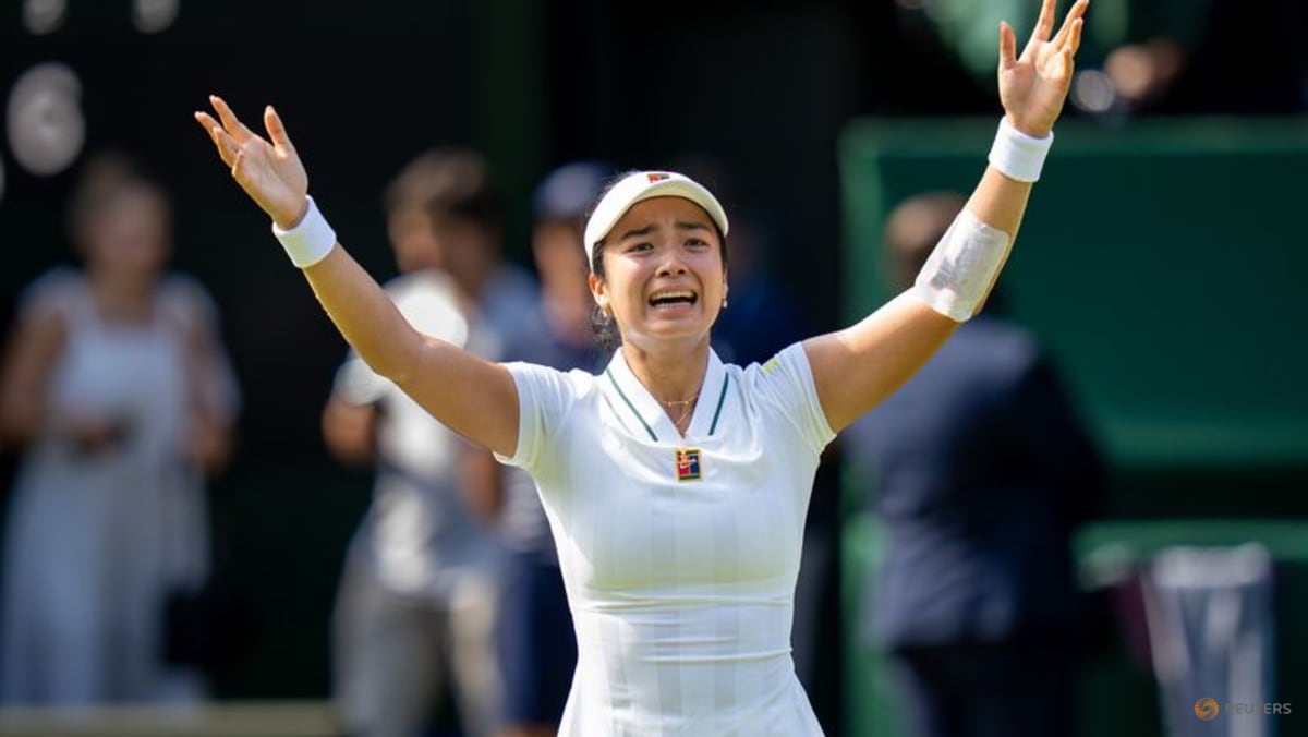 Wimbledon women's draw blasted open as Swiatek and Rybakina crash
