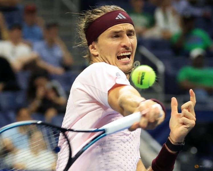 Zverev survives Halys scare to reach US Open third round