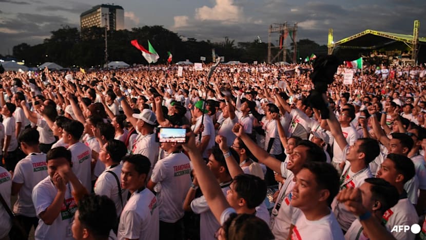 Thousands from Philippine sect protest pro-Duterte senator's looming arrest