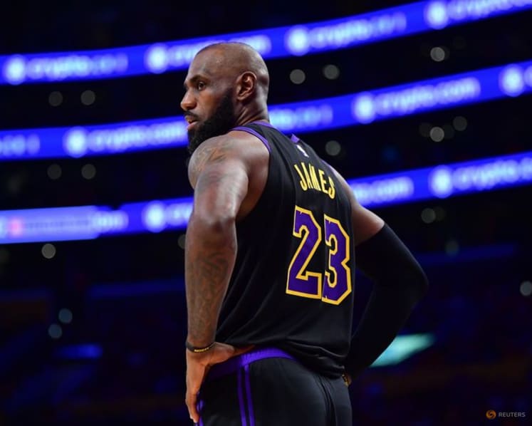 NBA-LeBron James to wear No. 23 as 76ers officially announce his signing