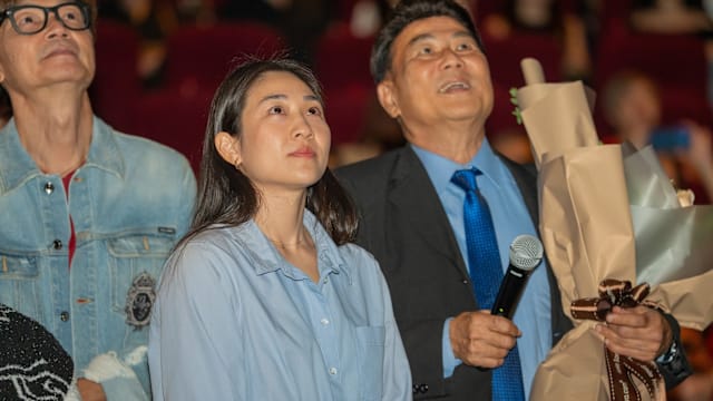 梁志强获颁“终身成就奖”，《跑吧孩子》昔日童星郑智允现身力挺！