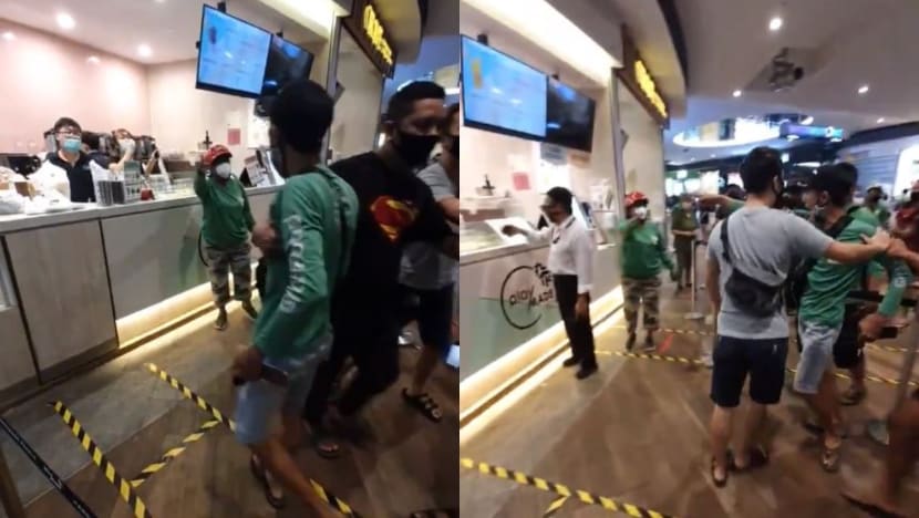 Bubble tea shop Playmade counsels employee, apologises to GrabFood delivery rider after Waterway Point incident
